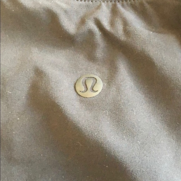 EUC Lululemon All Roads half-zip jacket - Picture 3 of 5